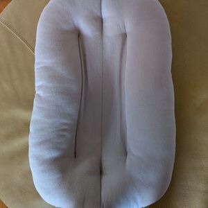 Snuggle me organic infant lounger